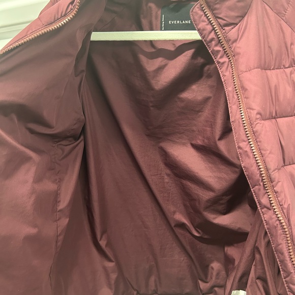 Everlane Women The Lightweight Puffer Full Zip Jacket Burgundy Size Small - Picture 7 of 9